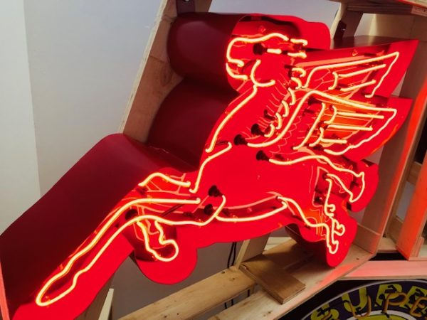 vintage Pegasus neon sign 100 cm red