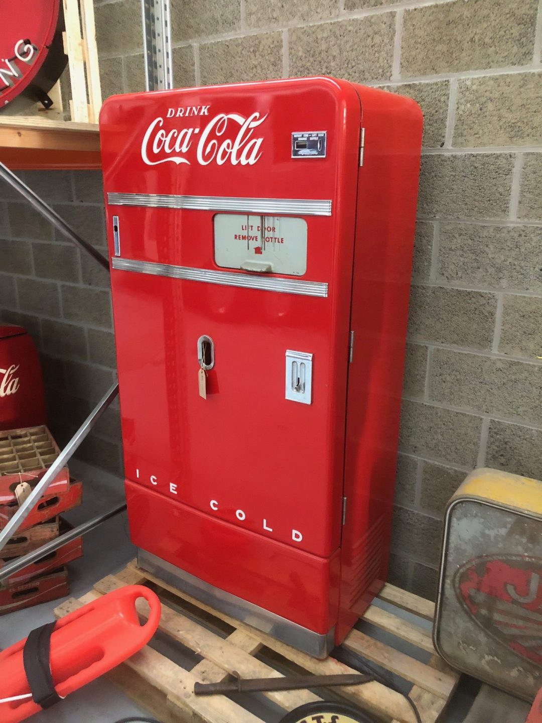 Coca Cola Vending Machine Old