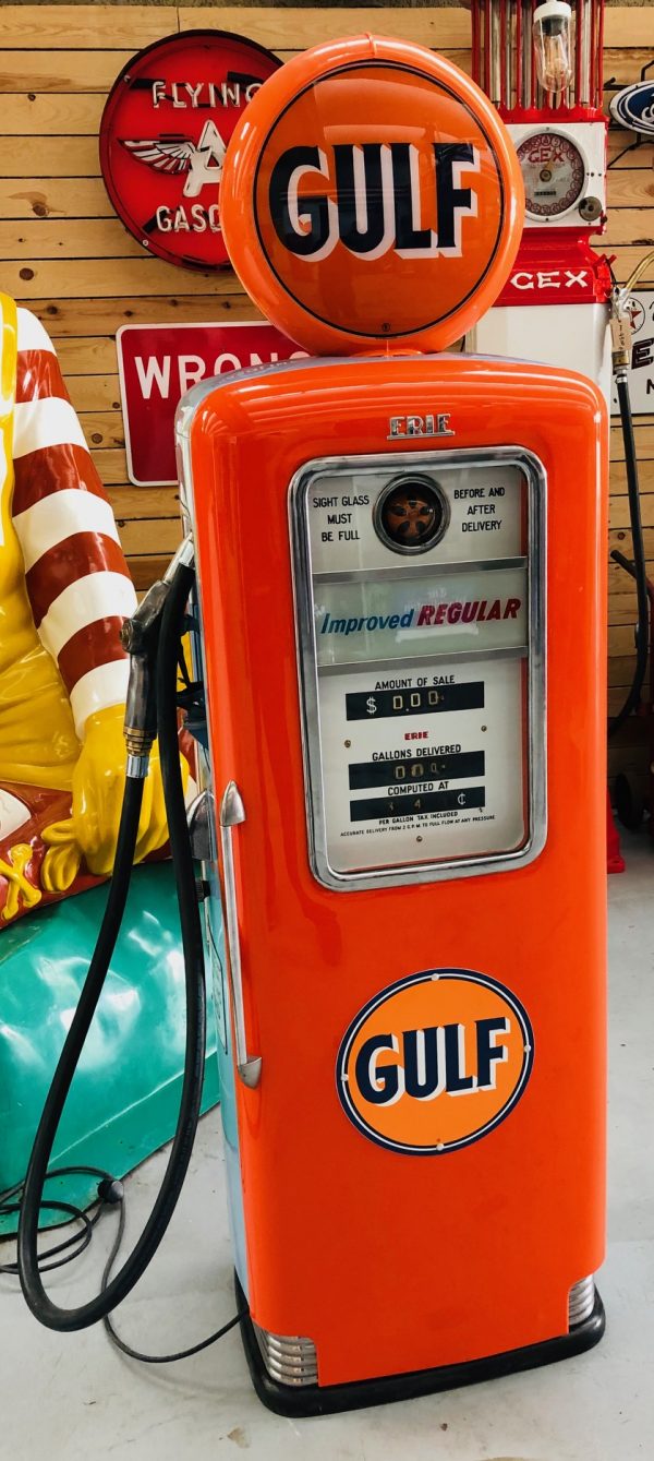Vintage American gas pump ERIE (Gulf) StefVintageStore