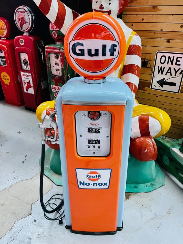 Pompe à essence américaine Gulf Tokheim T39 restaurée