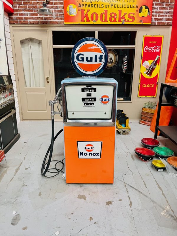 ancienne Pompe à essence Gulf