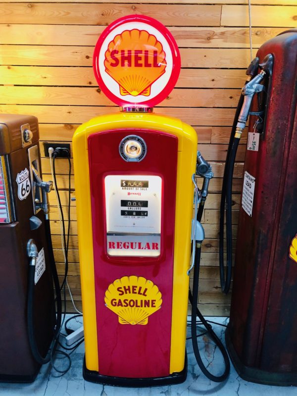 Pompe à essence Shell Bennett américaine 1957 restaurée