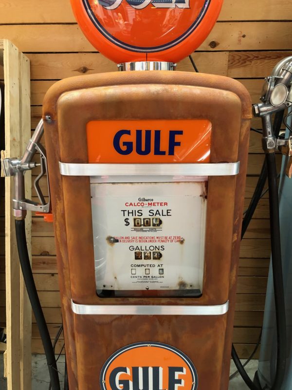 Gulf American gas pump