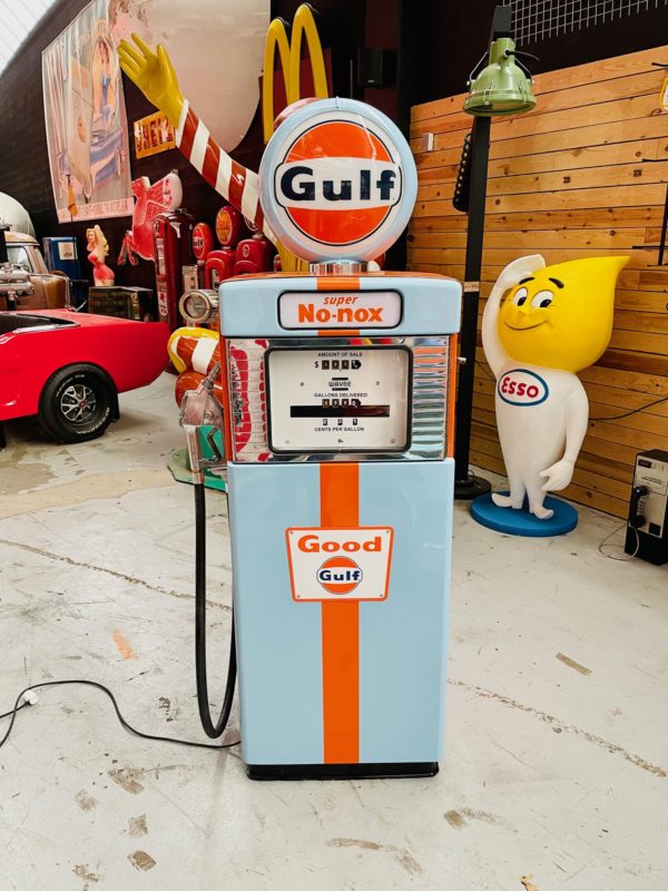 ancienne Pompe à essence américaine Gulf restaurée