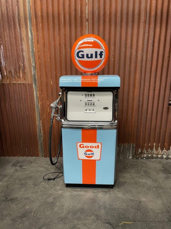 Pompe à essence américaine Gulf Wayne 400 de 1960 restaurée