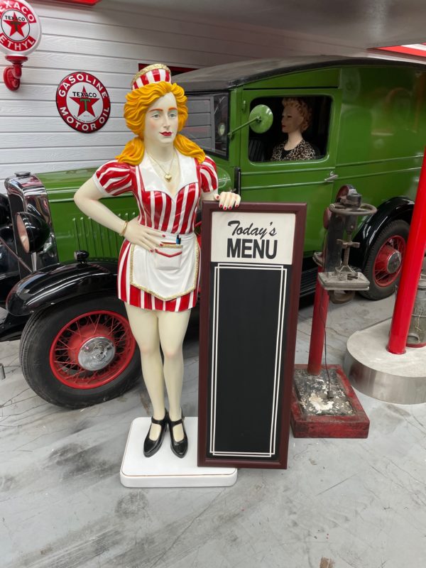 Statue Serveuse vintage avec menu de restaurant 180 cm - stop trottoir