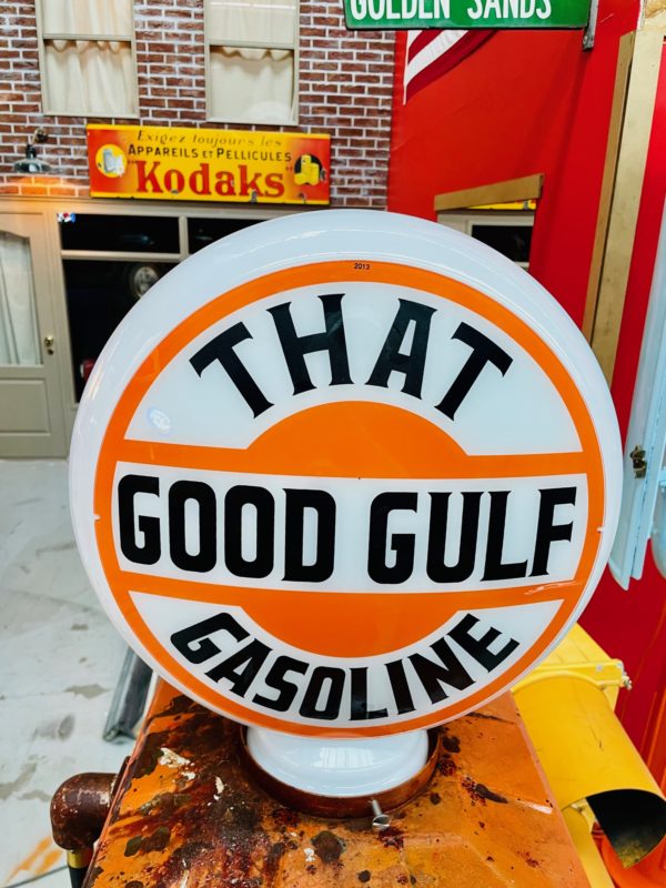 Pompe à essence Américaine Gulf opaline