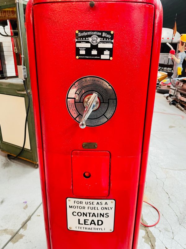 Fire Chief vintage American gas pump 1948 original patina