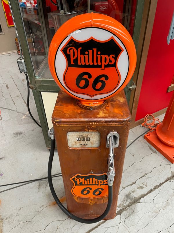 Philips 66 Gilbarco gas pump globe