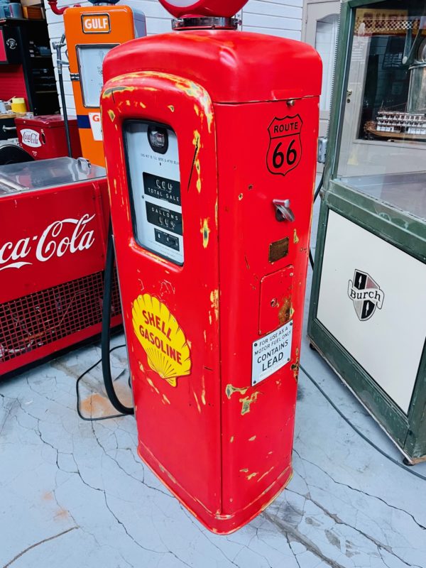 Shell Vintage American Gas Pump from the 50's