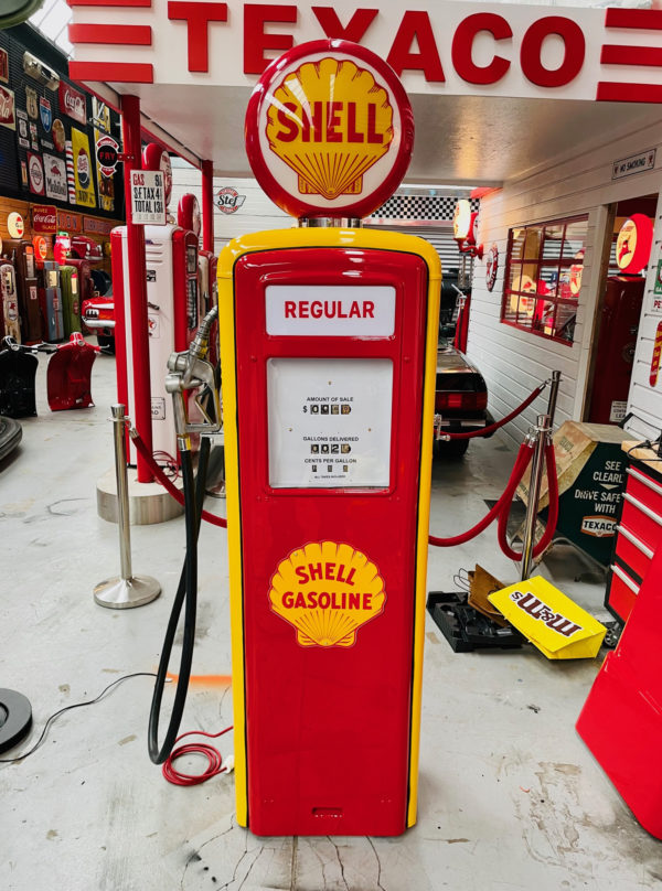 Ancienne Pompe à essence américaine Shell restaurée émaillée