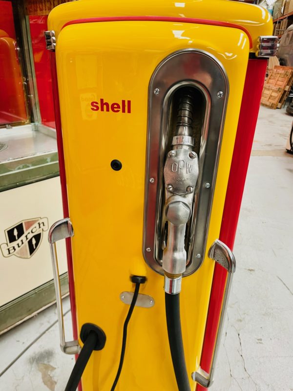 Ancienne pompe à essence shell tokheim