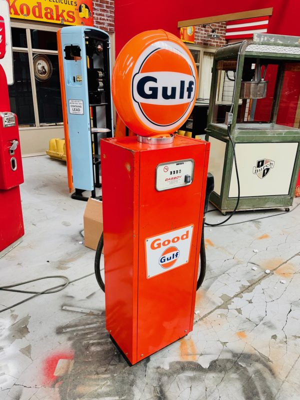 Ancienne pompe à essence Gulf gasboy