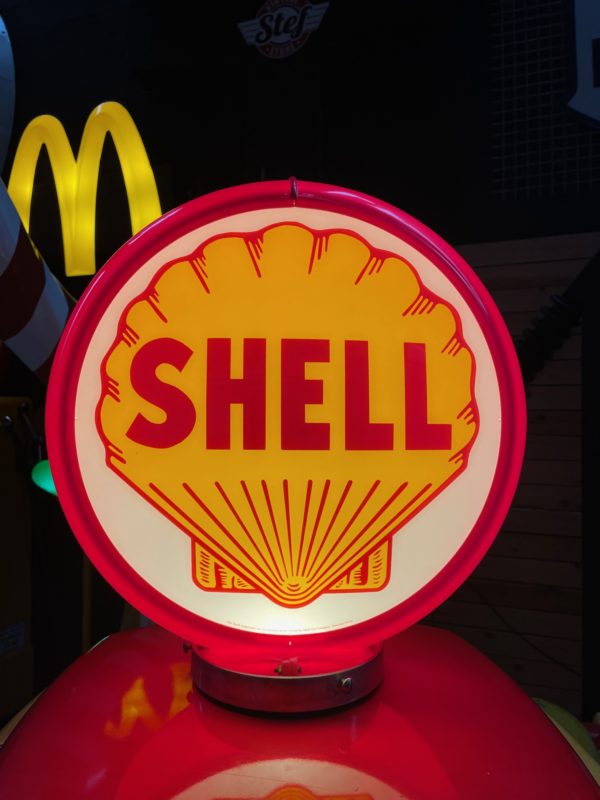 Shell Tokheim American gasoline pump globe