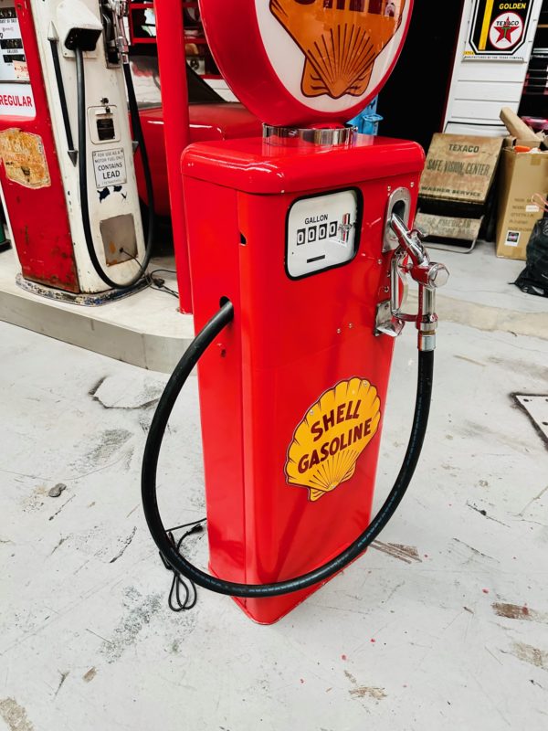 ancienne Pompe à essence Shell Américaine restaurée