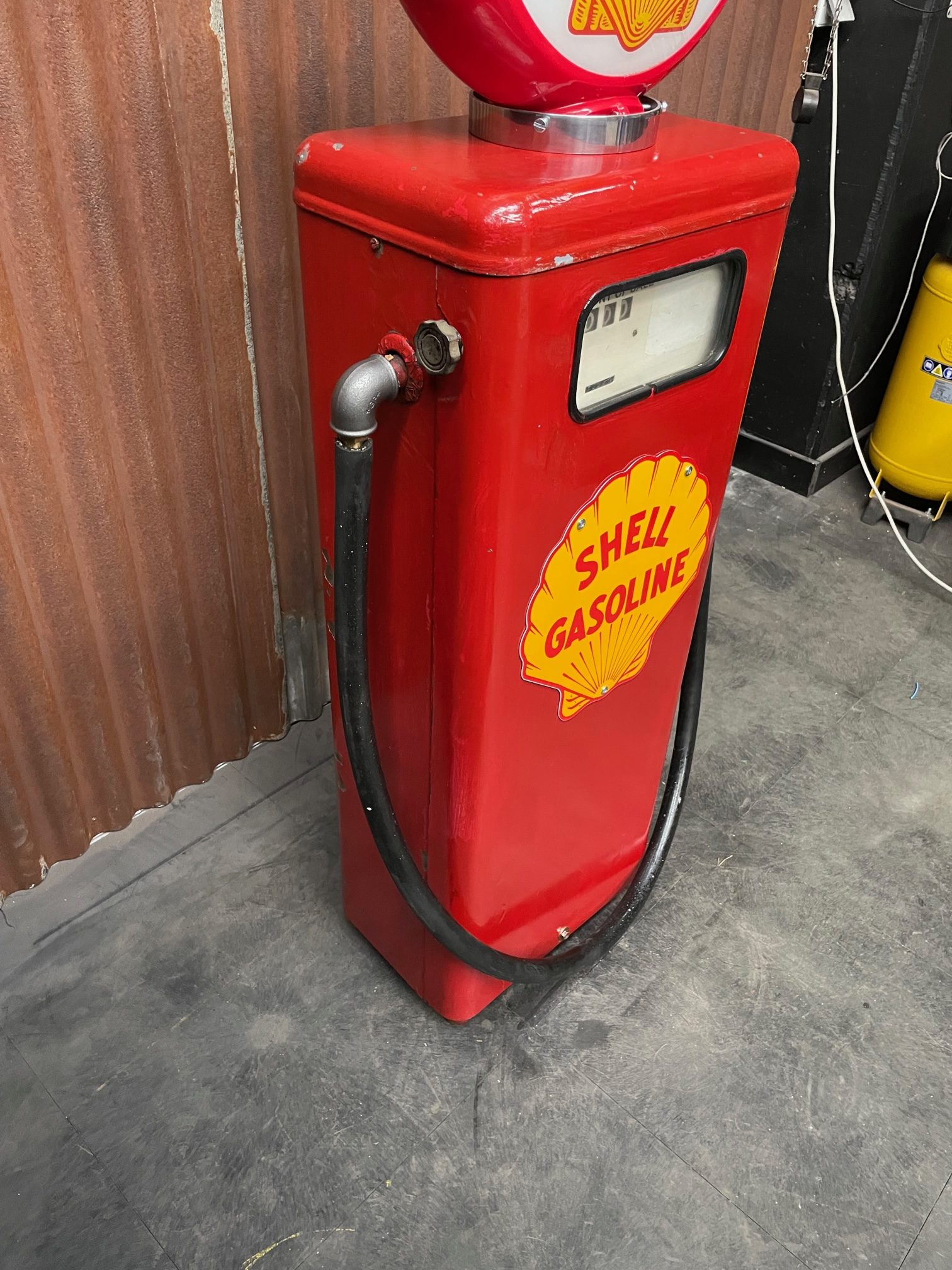 Shell American gas pump with its original patina.