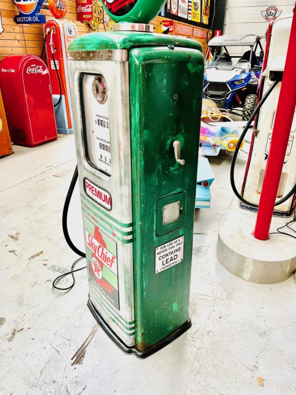 sky chief tokheim t39 vintage American gas pump