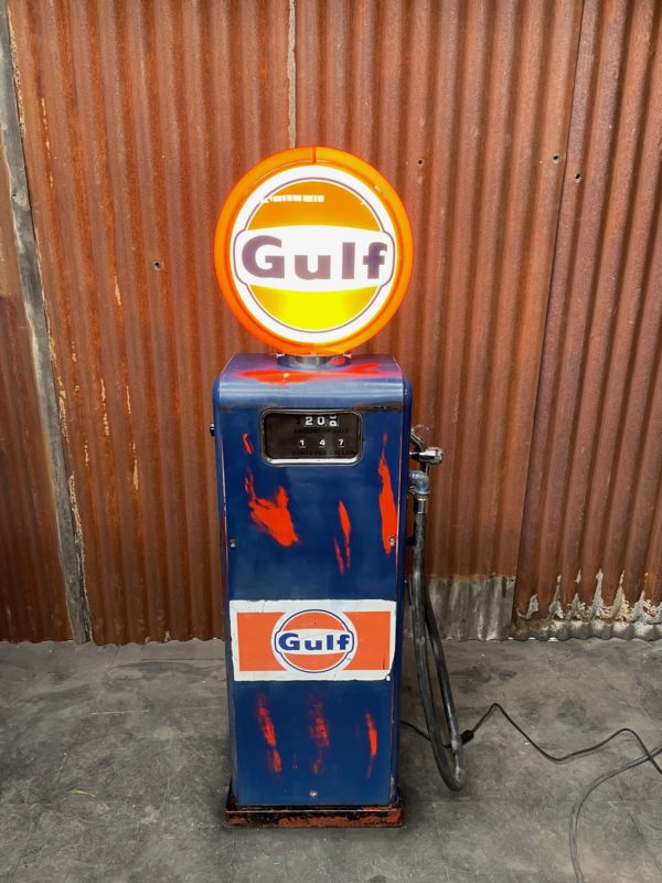 authentique pompe à essence Gulf gasboy dans son jus