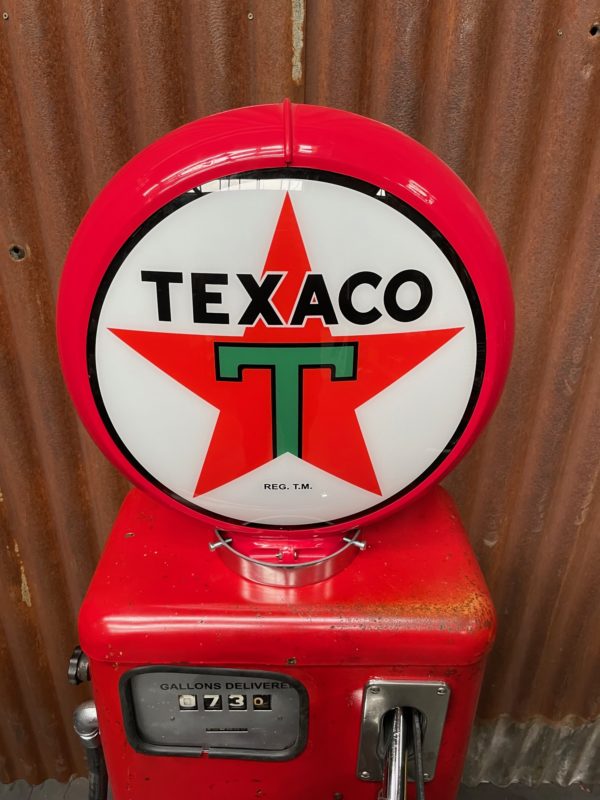 ancienne pompe à essence américaine texaco