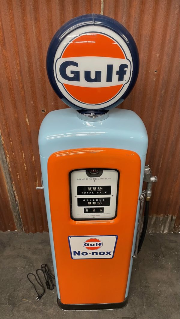 véritable Pompe à essence américaine Gulf restaurée