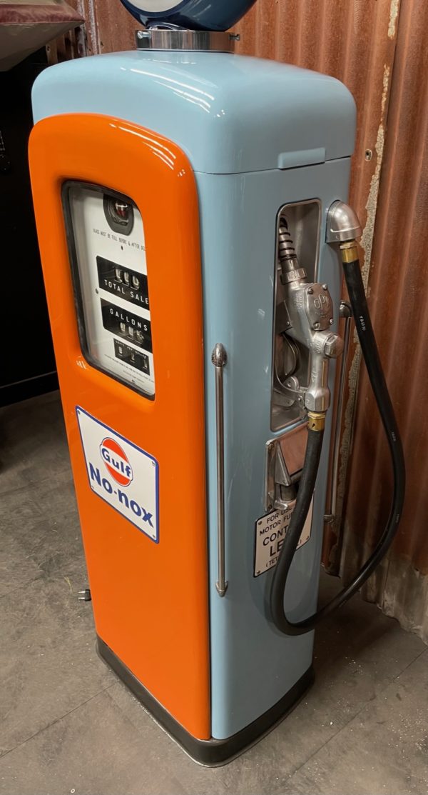 authentique Pompe à essence américaine Gulf restaurée