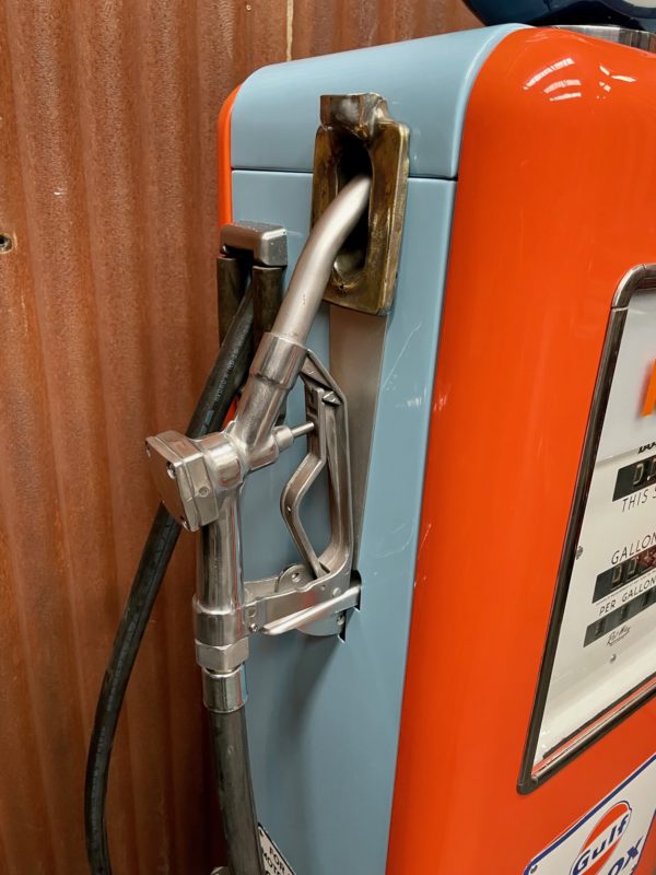 authentique Pompe à essence américaine Gulf Bowser 585 restauré