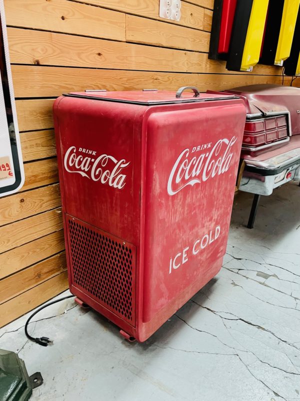 ancien Frigo Coca Cola