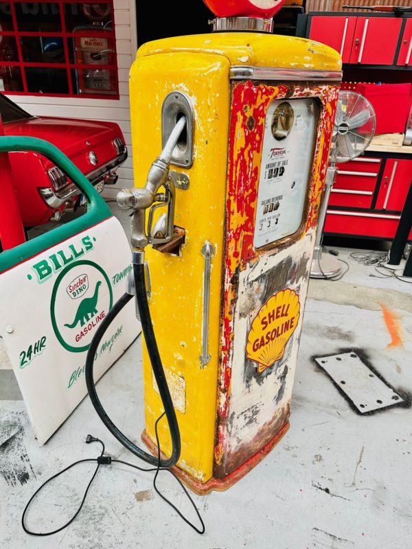 Shell Tokheim American gasoline pump