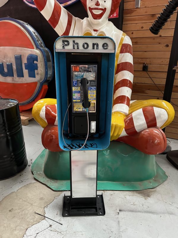 Authentique cabine téléphonique américaine