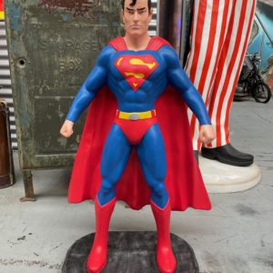 Superman statue en résine 1 metre de haut