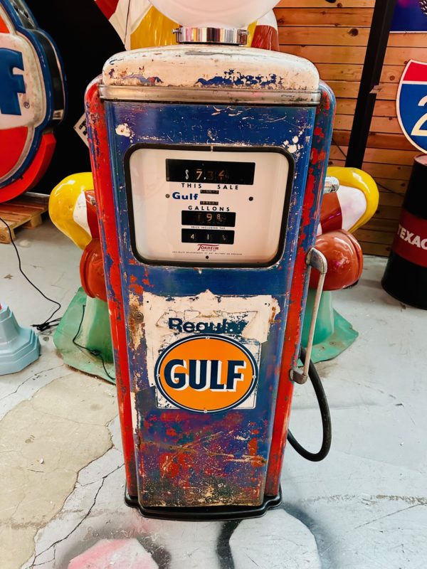 ancienne Pompe à essence Gulf tokheim américaine de 1953