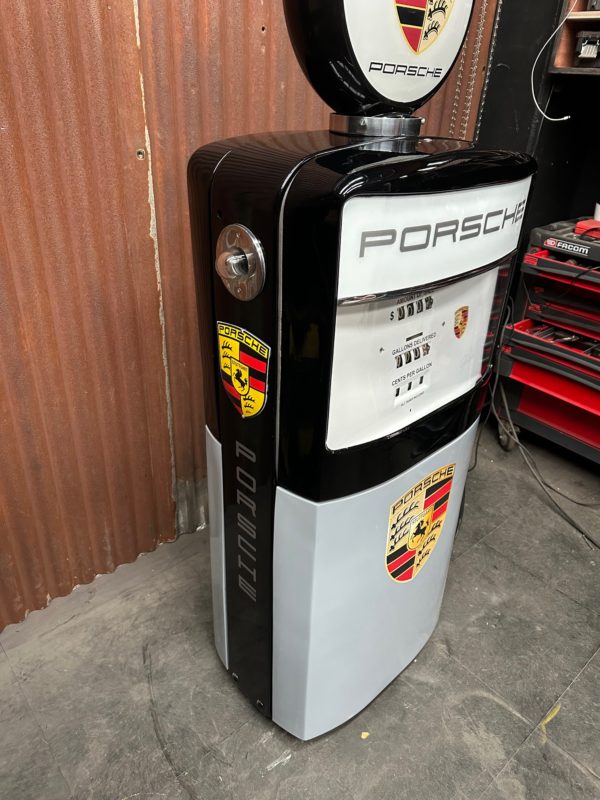 véritable Pompe à essence Porsche restaurée