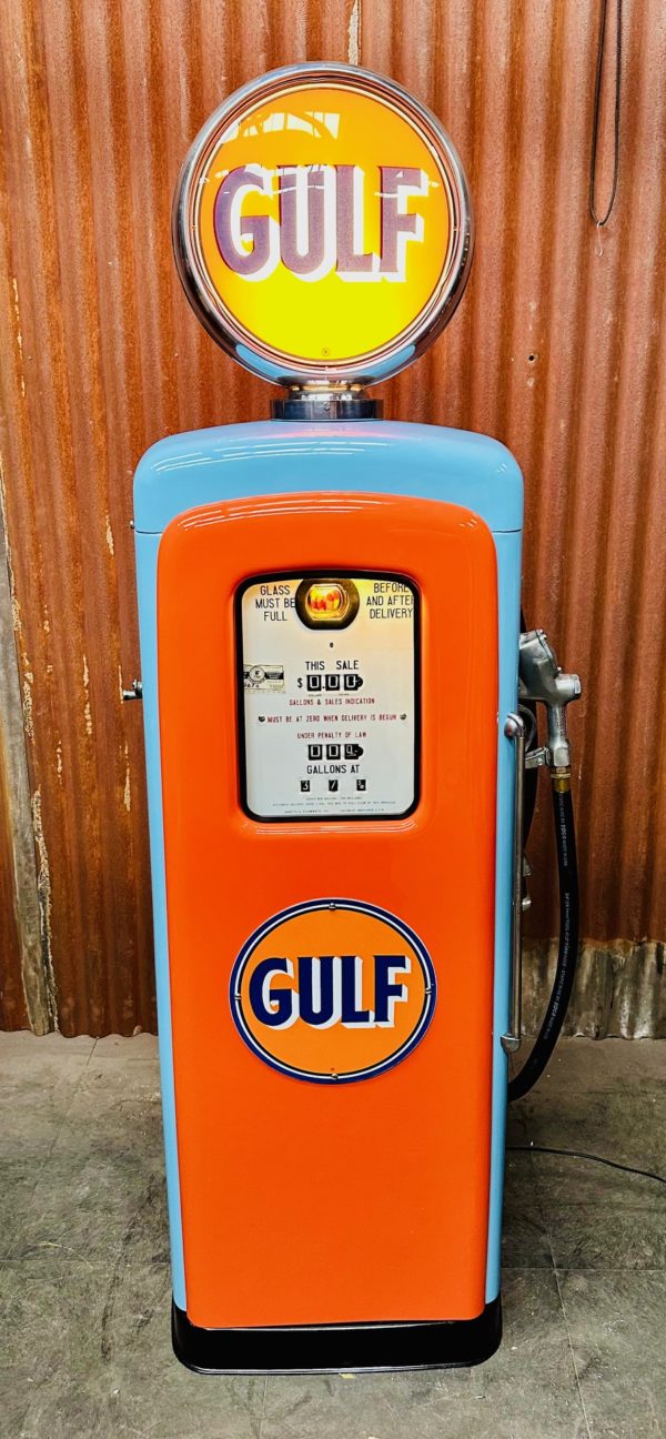 ancienne Pompe à essence gulf restaurée