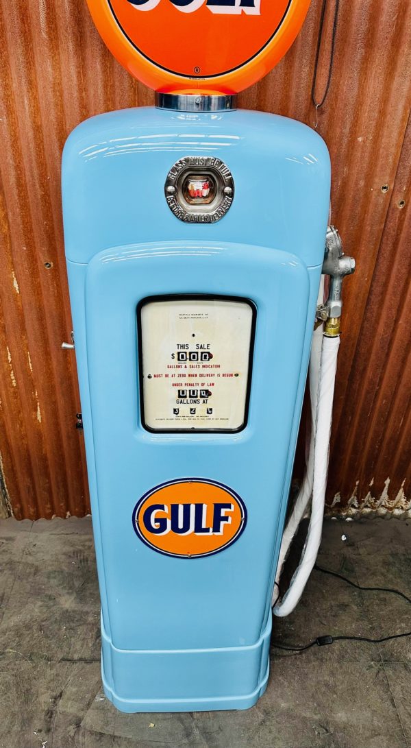 Ancienne Pompe à essence Gulf américaine 1948 restaurée