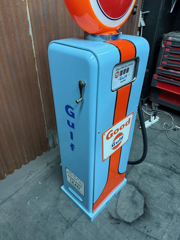 Genuine restored American Gulf gasboy gas pump