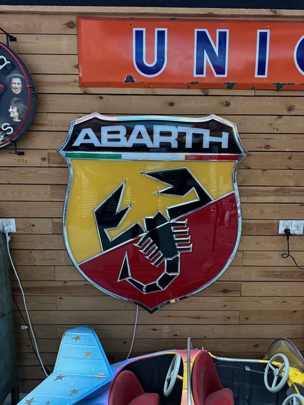 authentique enseigne lumineuse Abarth de Garage