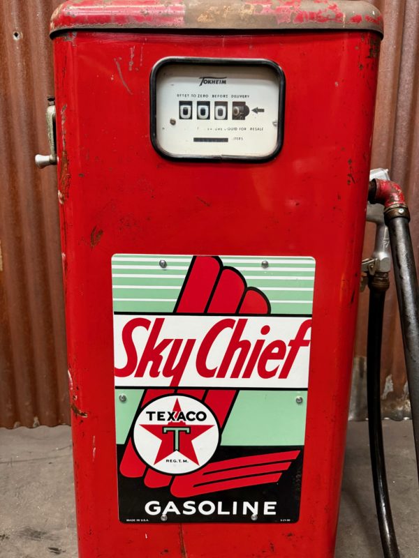 antique American Texaco Sky Chief gas pump