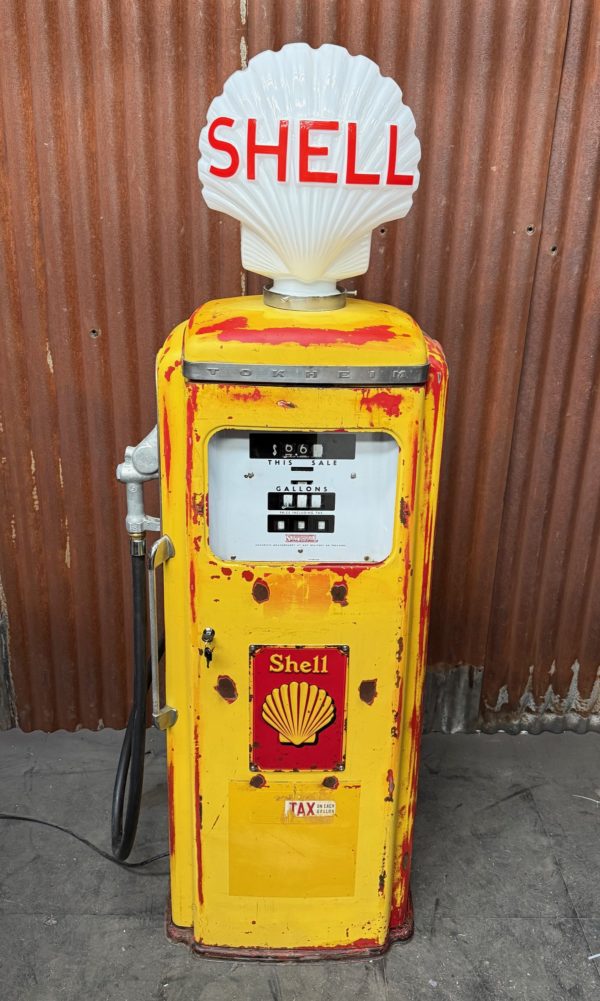 Shell gas pump from the United States, 1955