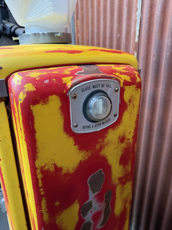 Authentic American Shell gas pump