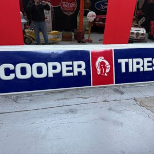 Enseigne lumineuse Cooper Tire