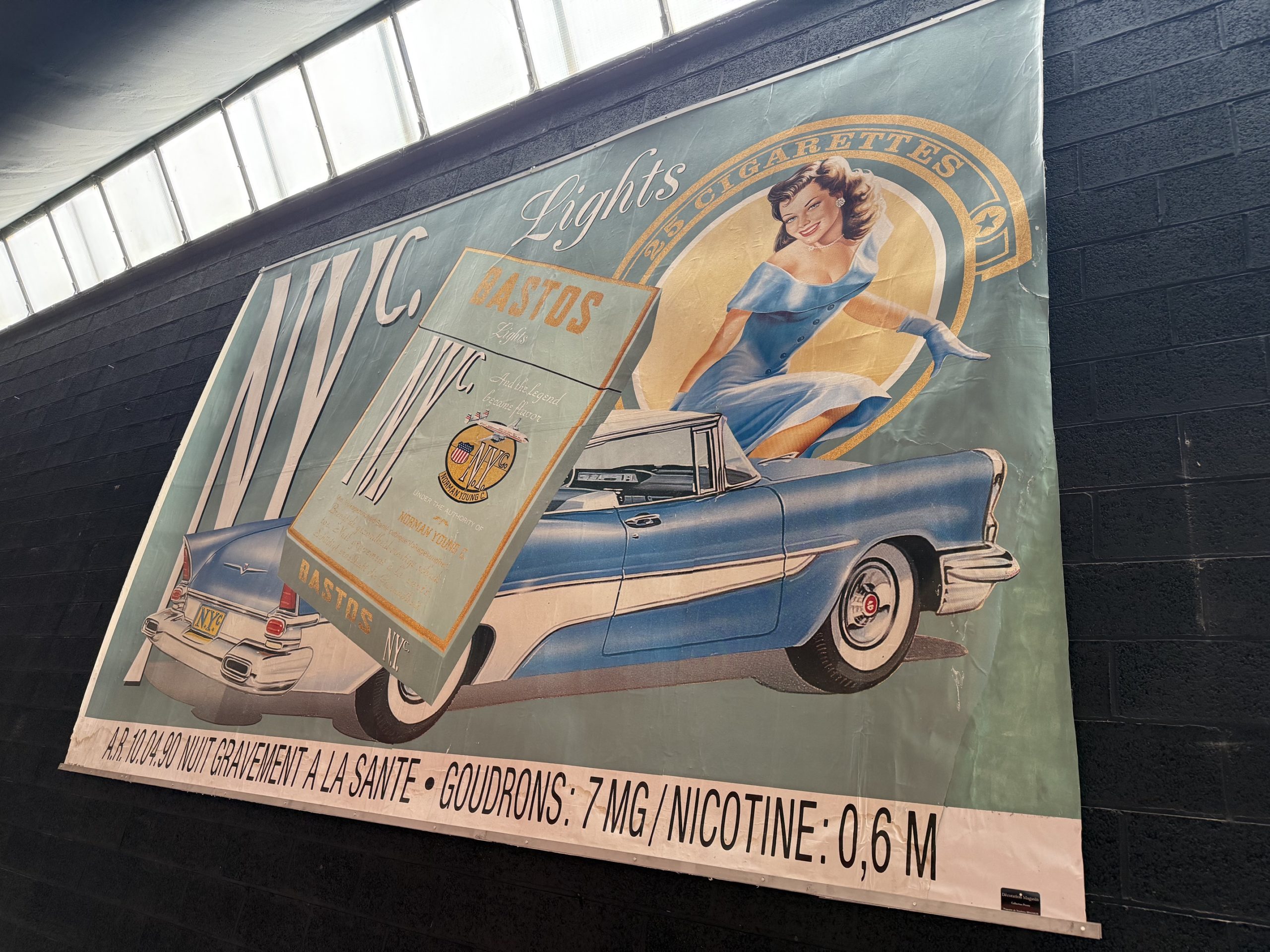 ancienne Affiche Publicitaire Géante cigarette 1950 ancienne Affiche Publicitaire Géante cigarette 1950